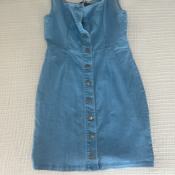 Jean dress - Picture 2 of 8